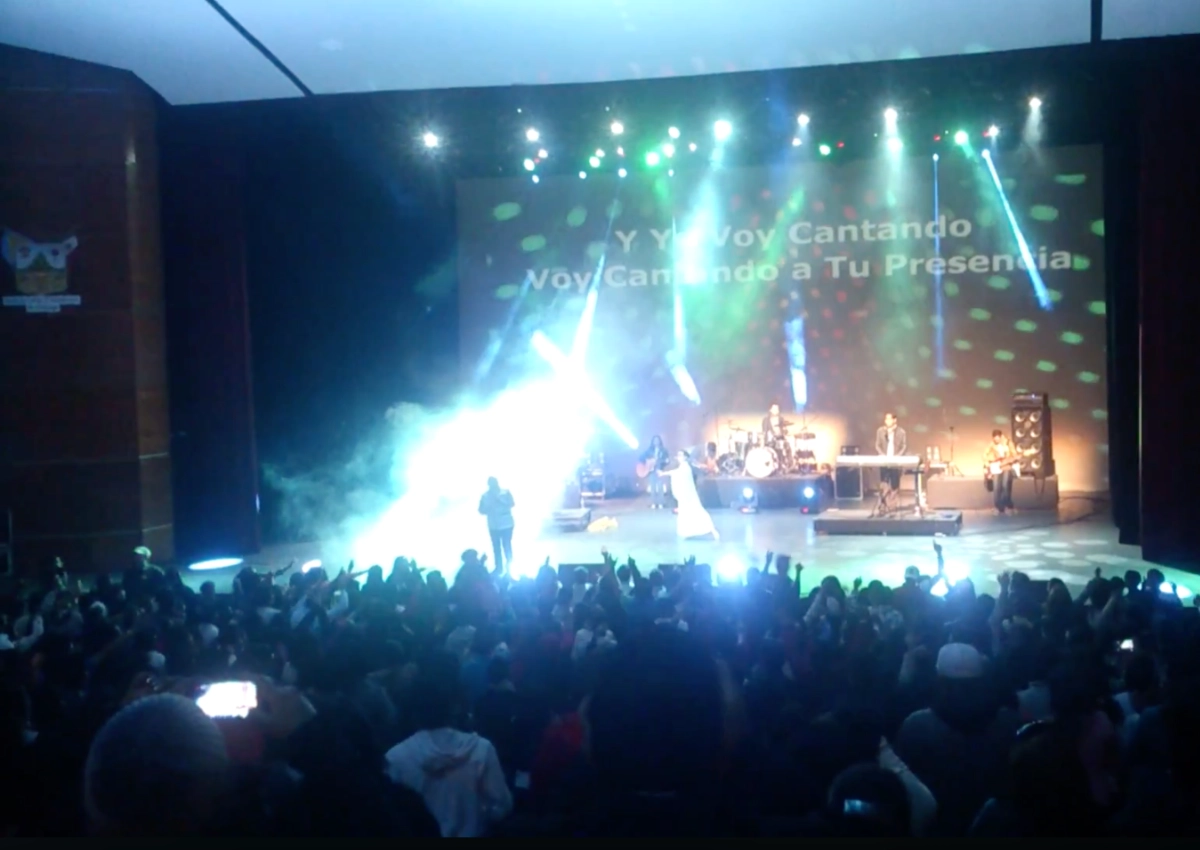 Professional videomapping projectors in use; even the equipment providers asked how the setup worked.