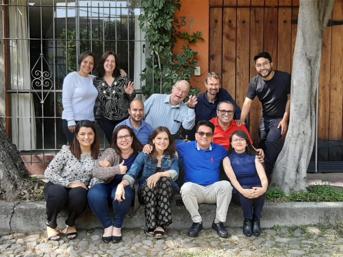The Mi Comunidad team together with Wycliffe's regional leaders.